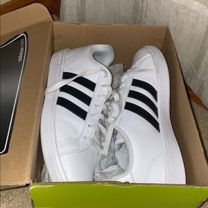 Adidas’s Neo Cloudfoam womens size 9.5